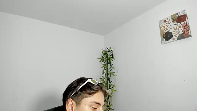 Snapshot of Giordano_Russo chatting on March 9, 2025, 4:38 am Giordano Russo online show from March 9, 2025, 4:38 am