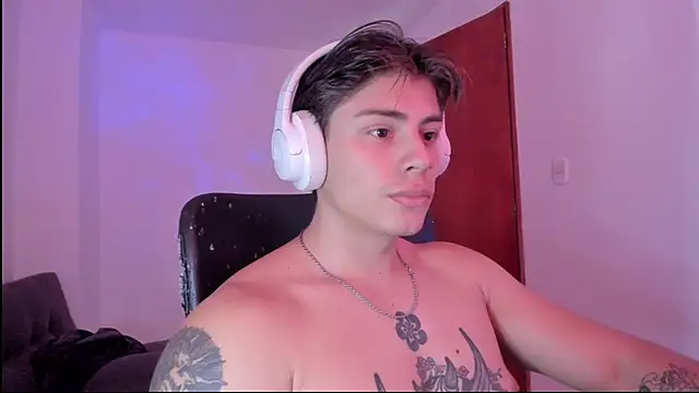 Snapshot of Giordano_Russo chatting on September 8, 2025, 8:30 pm Giordano Russo online show from September 8, 2025, 8:30 pm