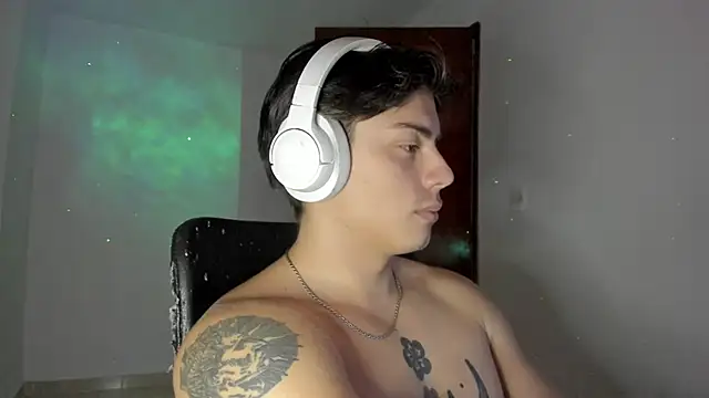 Snapshot of Giordano_Russo chatting on September 20, 2025, 10:00 pm Giordano Russo online show from September 20, 2025, 10:00 pm