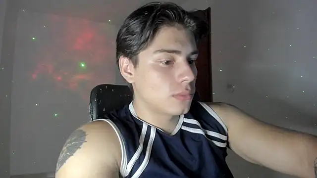 Snapshot of Giordano_Russo chatting on September 23, 2025, 5:21 am Giordano Russo online show from September 23, 2025, 5:21 am