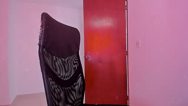 Snapshot of Giordano_Russo chatting on September 24, 2025, 5:38 pm Giordano Russo online show from September 24, 2025, 5:38 pm