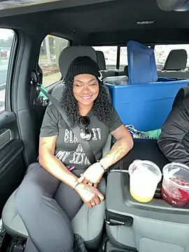 HaloRodeoLover2 online show from March 5, 2026, 5:42 pm