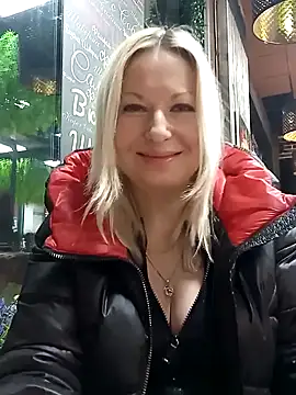 Arina smiles online show from February 15, 2025, 8:01 pm