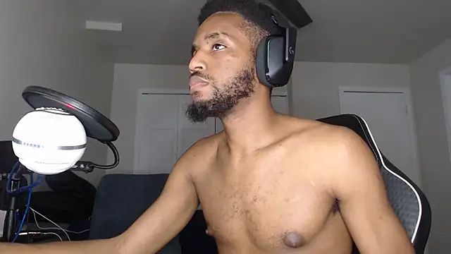 ChrisVacher online show from December 23, 2025, 2:09 am