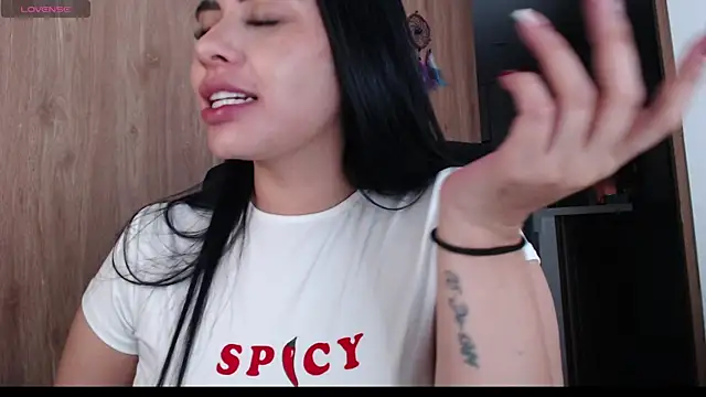 keyn laurent 1 online show from December 2, 2025, 2:17 am