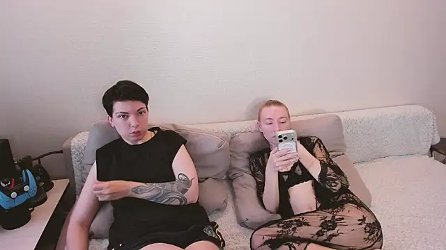 secret dreams   online show from May 22, 2026, 8:32 am