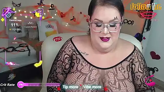 GiannaMorrys online show from October 19, 2025, 2:56 am