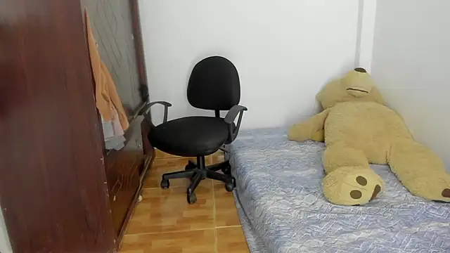 Emma lean online show from September 16, 2025, 11:00 am