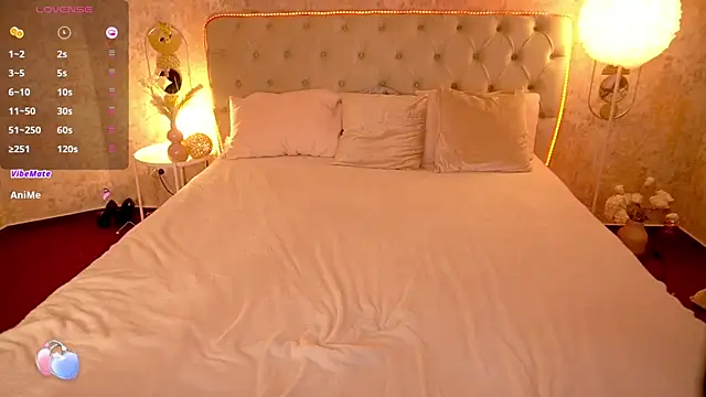 MirandaHobbs online show from March 6, 2025, 6:48 pm