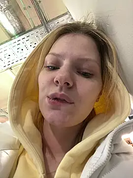 Snapshot of MaryHiggins chatting on March 3, 2026, 10:32 am MaryHiggins online show from March 3, 2026, 10:32 am