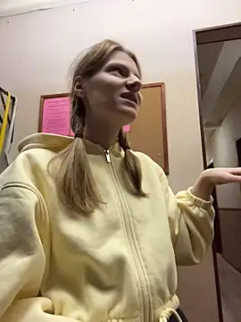 Snapshot of MaryHiggins chatting on March 12, 2026, 7:58 am MaryHiggins online show from March 12, 2026, 7:58 am