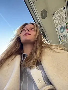 Snapshot of MaryHiggins chatting on March 14, 2026, 9:26 am MaryHiggins online show from March 14, 2026, 9:26 am