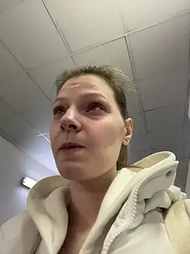 Snapshot of MaryHiggins chatting on March 28, 2026, 3:00 pm MaryHiggins online show from March 28, 2026, 3:00 pm