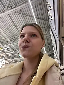 Snapshot of MaryHiggins chatting on April 14, 2026, 2:12 pm MaryHiggins online show from April 14, 2026, 2:12 pm