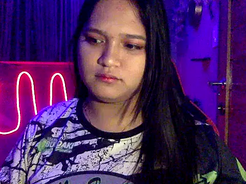 EmpressYna online show from October 25, 2025, 9:42 pm