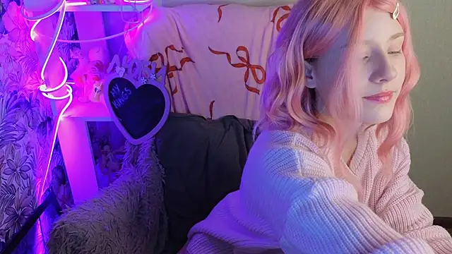 Snapshot of sarakaell chatting on February 2, 2026, 1:37 am sarakaell online show from February 2, 2026, 1:37 am