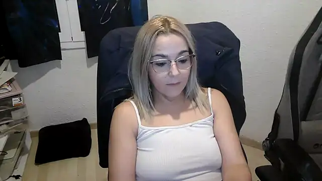 bekka   online show from December 15, 2025, 5:17 pm