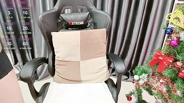 Yuki-yio online show from December 15, 2025, 1:21 am