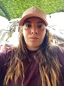 Snapshot of Emma_Wish chatting on February 7, 2025, 7:27 pm Emma Wish online show from February 7, 2025, 7:27 pm