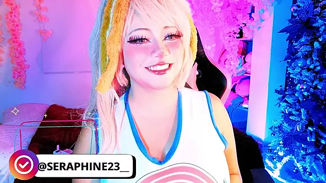 seraphine23 online show from December 18, 2025, 3:12 am