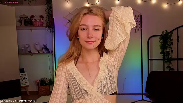 berrry girl online show from May 26, 2026, 5:03 am