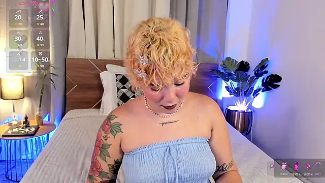 Snapshot of Amy_art chatting on January 12, 2026, 8:58 pm Amy art online show from January 12, 2026, 8:58 pm