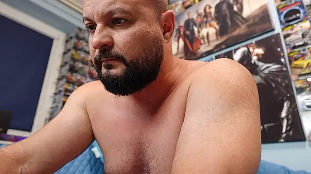 Muscle Bear online show from June 1, 2026, 5:58 pm