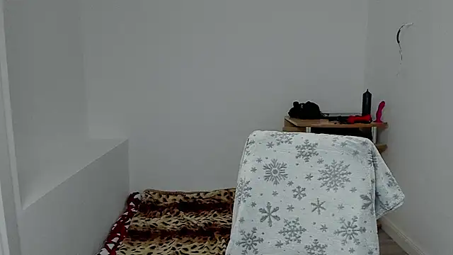 Snapshot of sexxymuscles4u chatting on December 12, 2024, 9:40 am sexxymuscles4u online show from December 12, 2024, 9:40 am