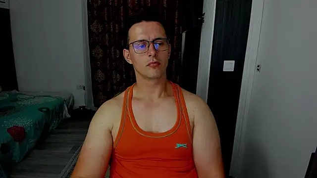 Snapshot of sexxymuscles4u chatting on September 9, 2025, 10:48 am sexxymuscles4u online show from September 9, 2025, 10:48 am