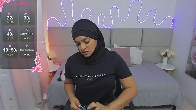 nashiira  online show from December 3, 2024, 7:33 pm