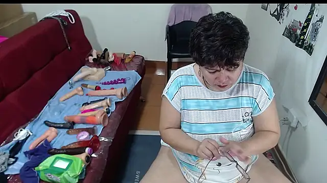 angelitolove727 online show from January 29, 2025, 2:09 am