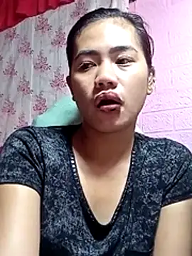Snapshot of Cutie_body11 chatting on July 17, 2026, 1:23 am Cutie body11 online show from July 17, 2026, 1:23 am