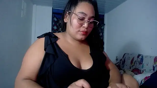 Snapshot of sirena_15 chatting on February 8, 2026, 1:09 am sirena 15 online show from February 8, 2026, 1:09 am