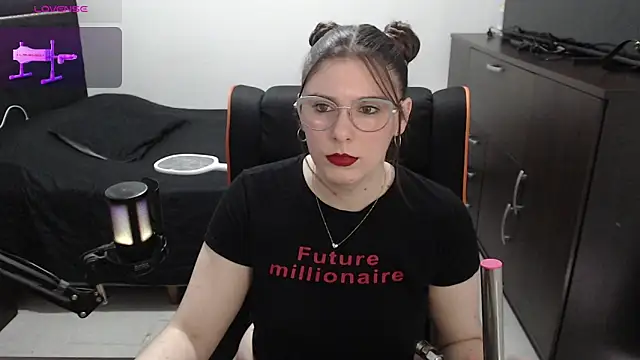 xxbbtaa online show from February 18, 2026, 8:49 pm