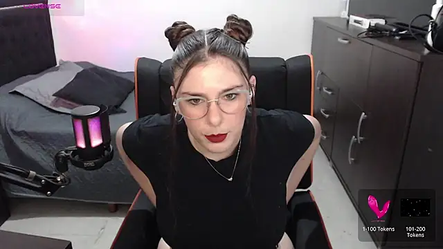 xxbbtaa online show from March 28, 2026, 2:00 am