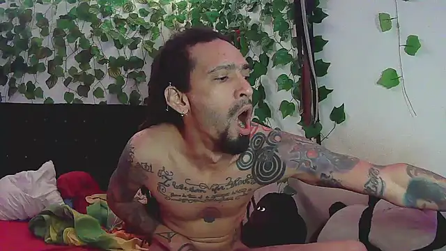 caribbeanlover1 online show from February 28, 2025, 11:47 am