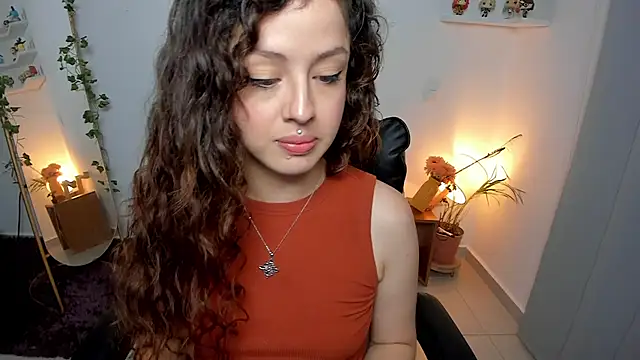 Cassandra Caiin online show from July 15, 2026, 11:54 pm