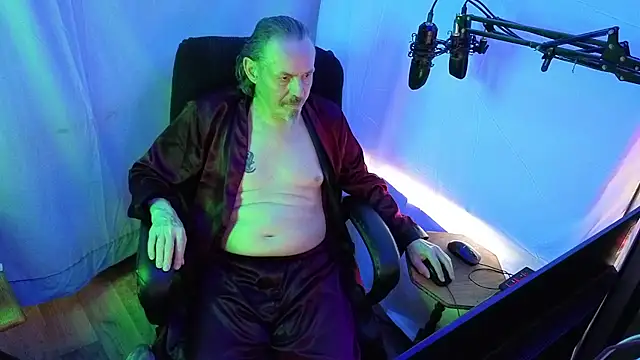 Richy  Rich  online show from April 21, 2026, 11:18 pm