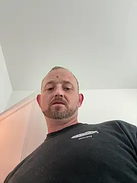 Snapshot of smokeymt420 chatting on September 18, 2025, 8:11 pm smokeymt420 online show from September 18, 2025, 8:11 pm