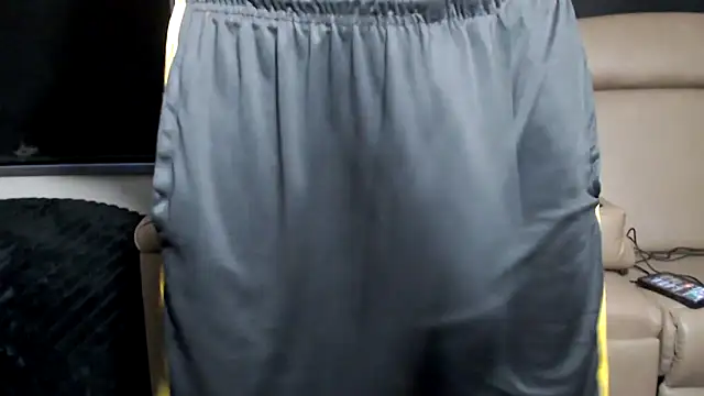 Snapshot of ThickD2C chatting on February 24, 2026, 7:01 pm ThickD2C online show from February 24, 2026, 7:01 pm