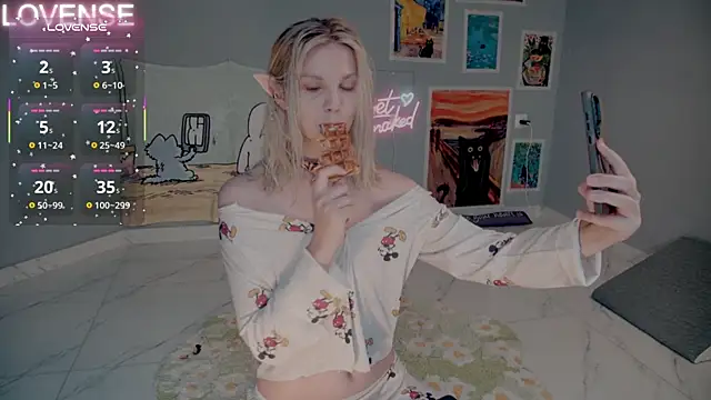 Careful i bite online show from September 24, 2025, 5:55 am