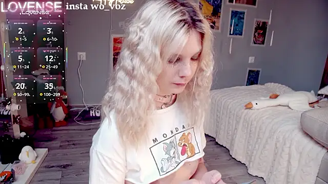 Careful i bite online show from February 2, 2026, 4:00 am