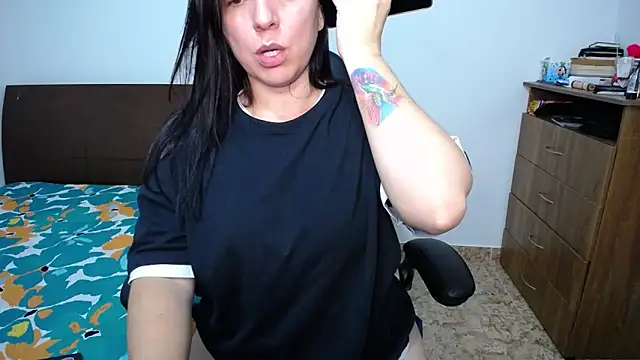 Snapshot of alexa_milsf chatting on October 22, 2025, 3:07 am alexa milsf online show from October 22, 2025, 3:07 am