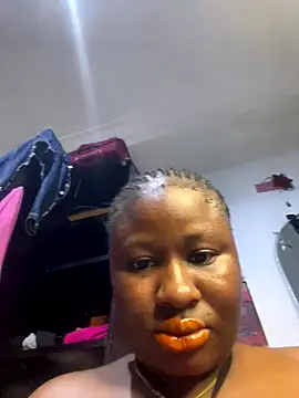 Snapshot of catty3232 chatting on October 28, 2025, 6:21 pm catty3232 online show from October 28, 2025, 6:21 pm