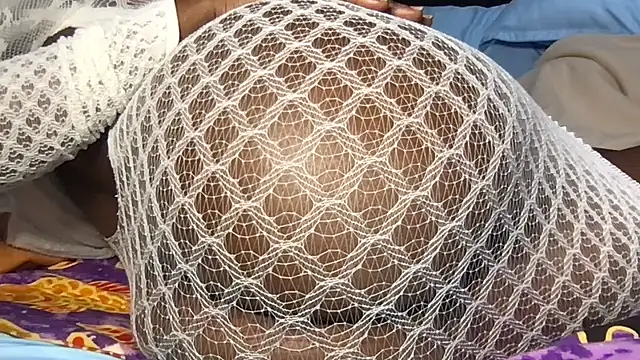 Snapshot of choco_petite chatting on April 14, 2026, 3:56 am choco petite online show from April 14, 2026, 3:56 am