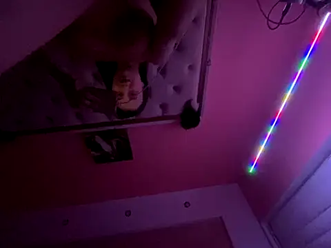 Flossy Vettie online show from September 21, 2025, 11:39 pm