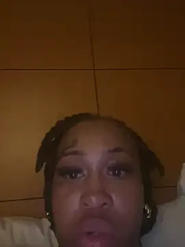 Snapshot of lusciousJay96 chatting on July 6, 2026, 10:12 am lusciousJay96 online show from July 6, 2026, 10:12 am