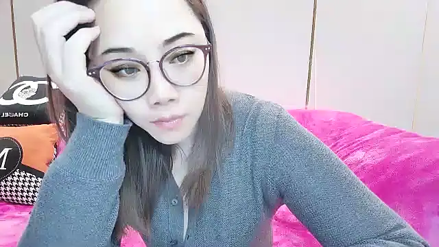 Snapshot of Giuliam chatting on January 24, 2025, 11:12 pm Giuliam online show from January 24, 2025, 11:12 pm