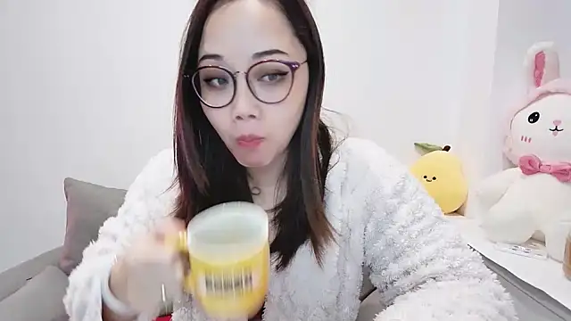 Snapshot of Giuliam chatting on February 18, 2025, 8:38 am Giuliam online show from February 18, 2025, 8:38 am