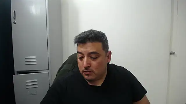 antonycruz online show from September 12, 2025, 9:15 pm